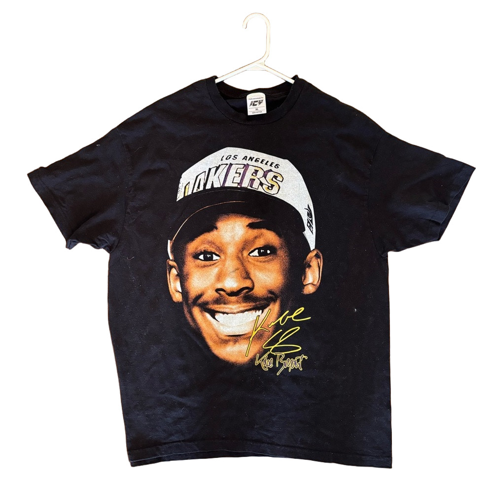 Kobe Bryant Los Angeles Lakers Graphic T-Shirt